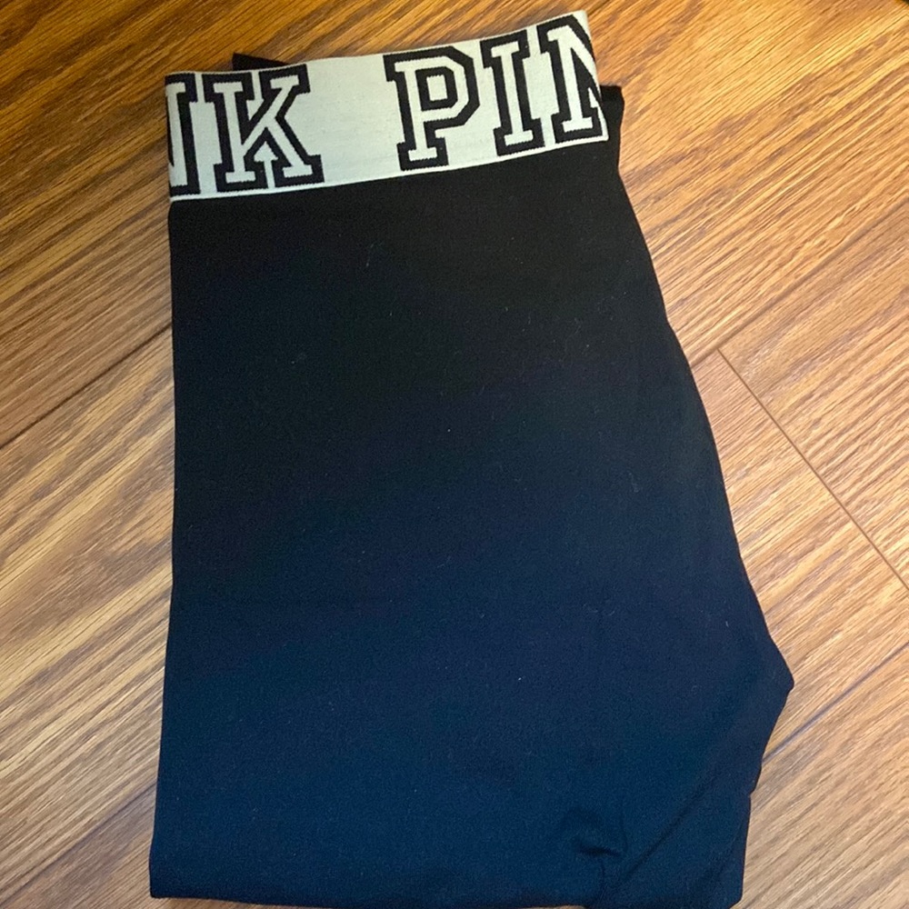 Victoria’s Secret PINK compression logo band leggings! (New without tags)